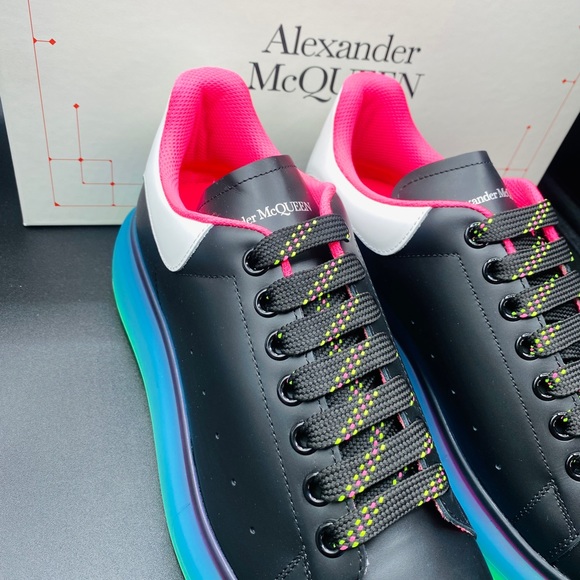 Alexander McQueen Men’s Oversized Sneakers Size 10 NWB AUTHENTIC - Picture 3 of 9